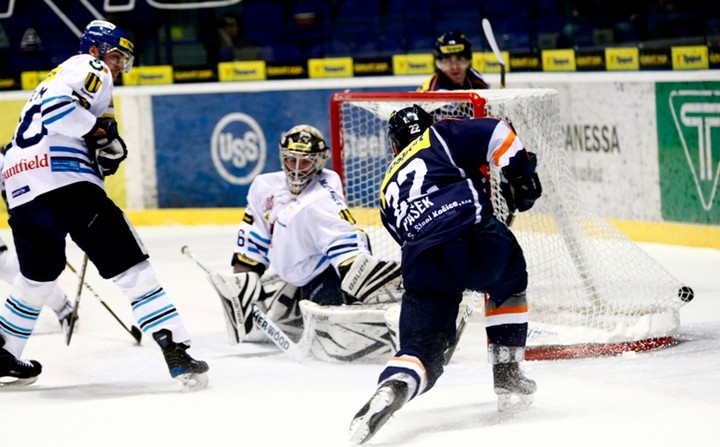 Spilar oslávil gólom narodenie syna, Pašek sa presadil v pravý čas